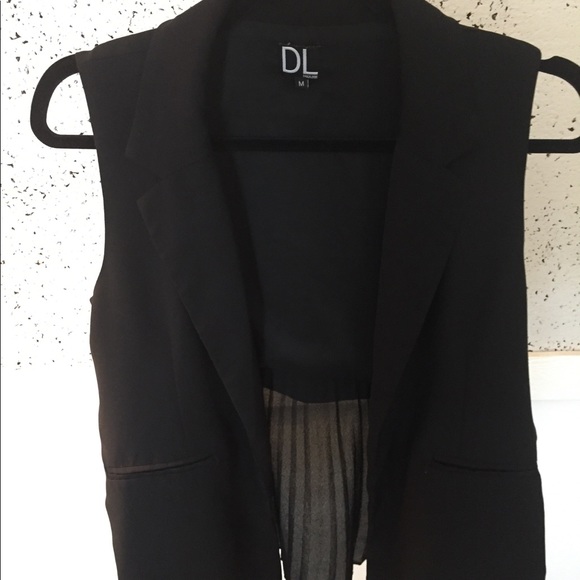 Daily Look vest - Picture 6 of 6